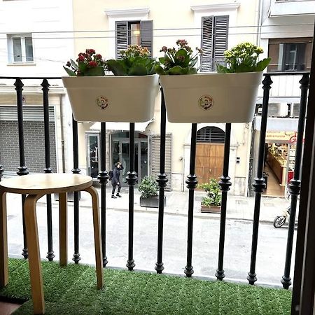 Tiny House In Centro Apartment Bari Exterior photo